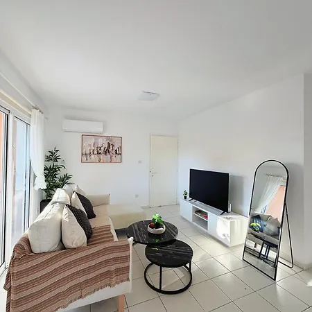 Iris Village Renovated 2br Pool Kato * Pafos